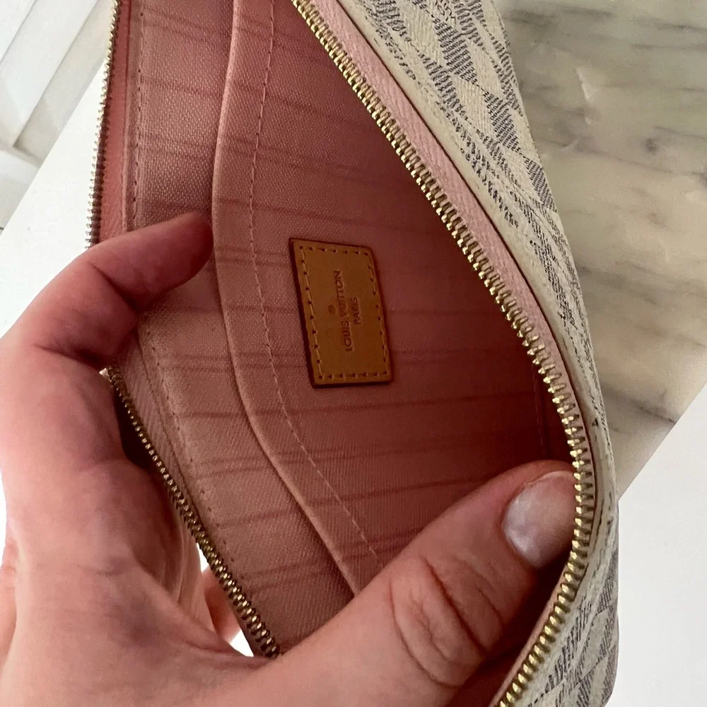 Sold Louis Vuitton damier azul wristlet rose ballerine - Picture 4 of 6